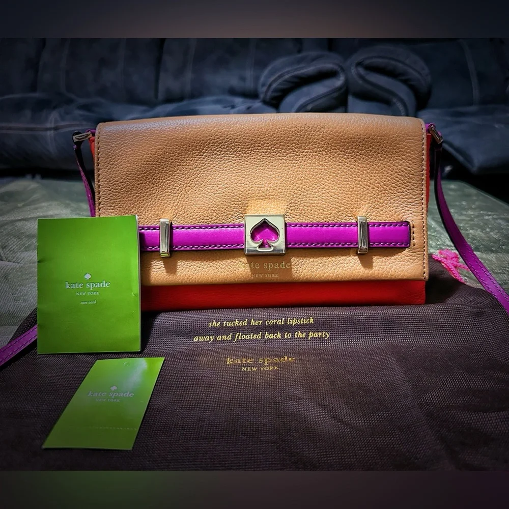 Vintage style Kate Spade Y2K Tan and Purple Crossbody Bag ❌60% OFF SALE❌ - Picture 8 of 16
